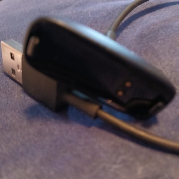 Fitbit Inspire 2 Charging Cable  New OUT of Box - Picture 4 of 4